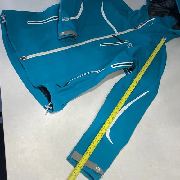 Mountain Hard Wear GoreTex Woman Size M jacket ⭐️⭐️⭐️⭐️ - Picture 12 of 17